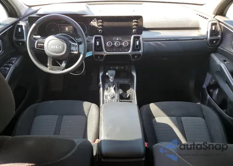 2022 Kia Sorento Lx z USA, uszkodzony, nr VIN 5XYRG4LC9NG112121